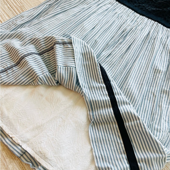 LOFT Black Eyelet & Stripe Dress Size 6 – Fit & Flare Summer Style - Picture 6 of 7